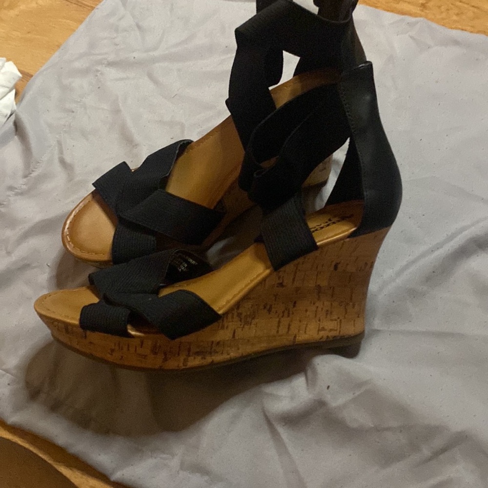 Wedges - Picture 3 of 3